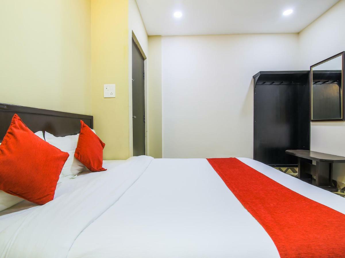 Oyo 315 Aadarsha Inn Rummindei Bagian luar foto