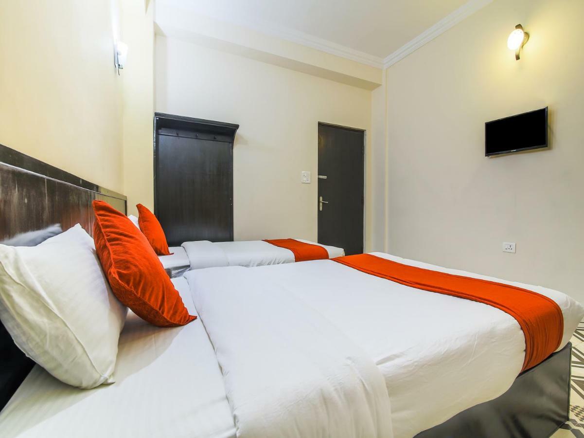 Oyo 315 Aadarsha Inn Rummindei Bagian luar foto