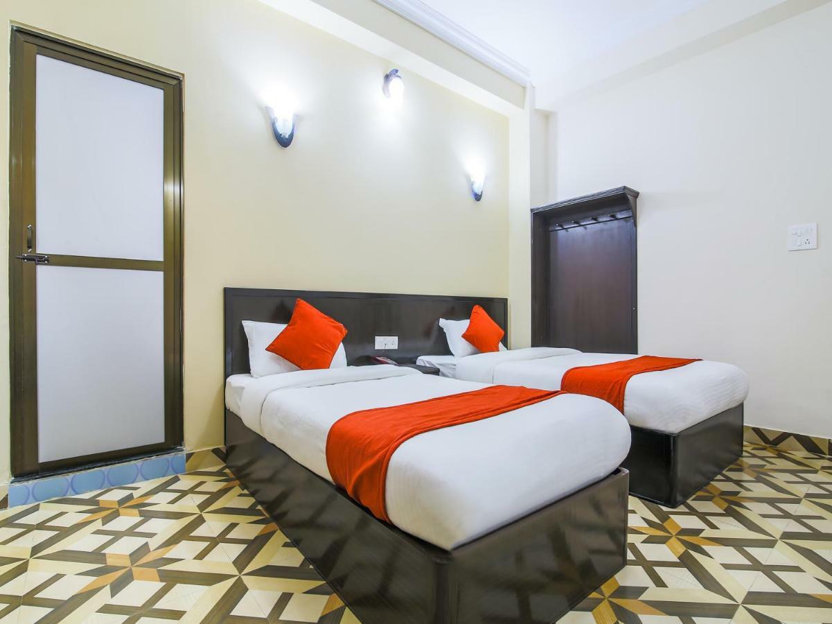 Oyo 315 Aadarsha Inn Rummindei Bagian luar foto