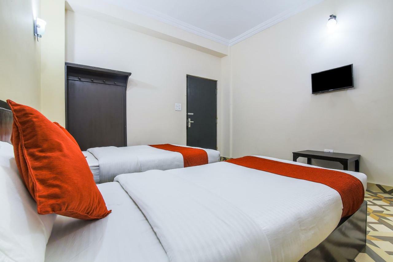 Oyo 315 Aadarsha Inn Rummindei Bagian luar foto