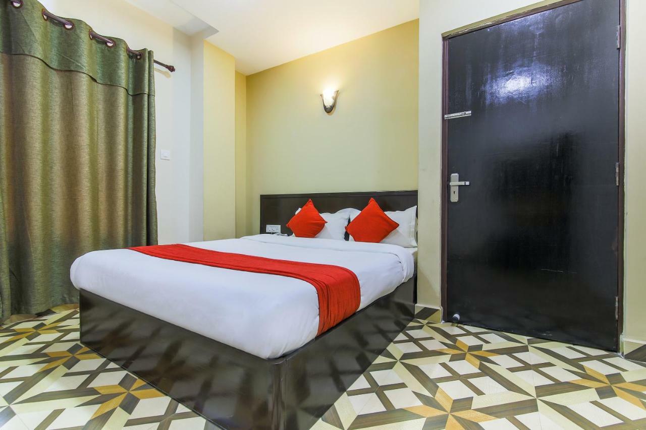 Oyo 315 Aadarsha Inn Rummindei Bagian luar foto